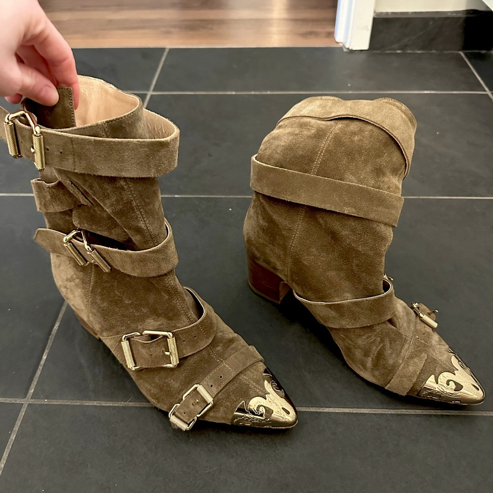 Zaria and Voltaire Green Suede ankle boots